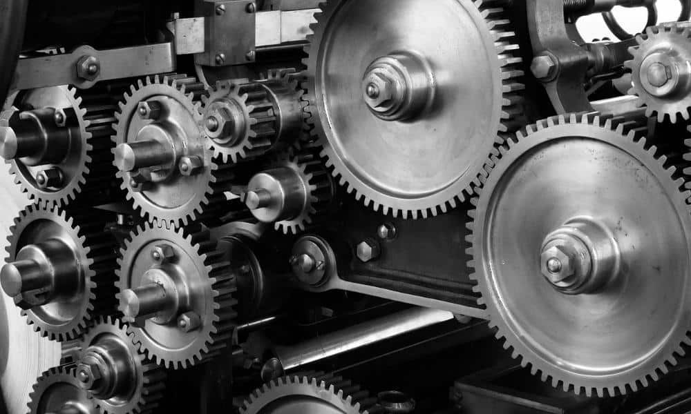 Jak wygląda rozwój przemysłu w Polsce – perspektywy i wyzwania w 2025 roku?