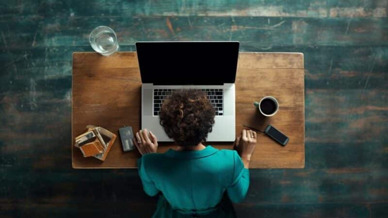 Lokalny Biznes w 2025: 5 Kluczowych Trendów, Które Zmienią Twój Sukces